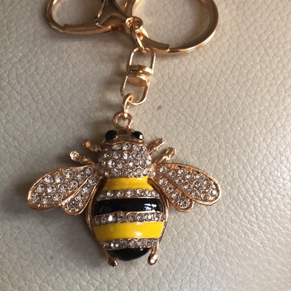 BEE!  New key ring or bag tag!  New without tags. So pretty. - Picture 1 of 6